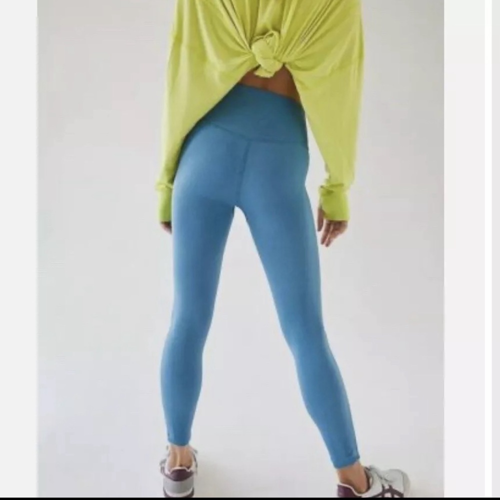 New Free People Movement Free Throw Ribbed Legging in Coastline Blue Size S